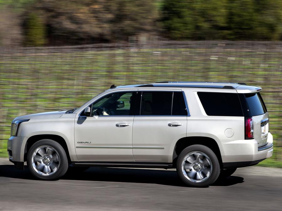  GMC Yukon Denali 2015 года  (фото 17 из 52)